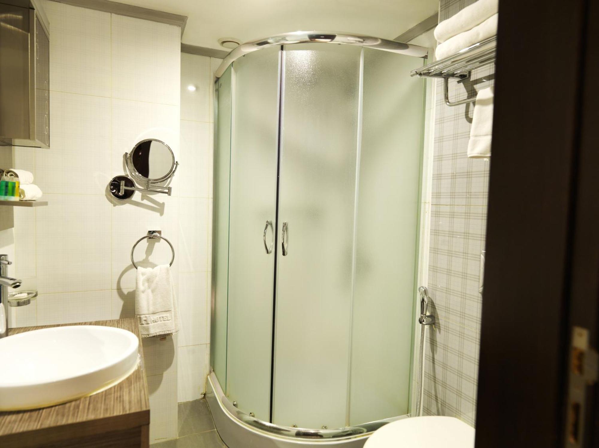 Wh Hotel Бейрут Екстериор снимка